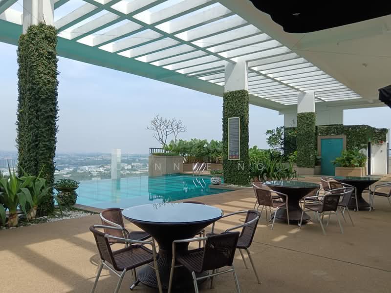 Subang Soho (One Soho) untuk Untuk Disewa - RM 1,900 /bulan, Feb 2026 - Pool - PropertyGuru.com.my