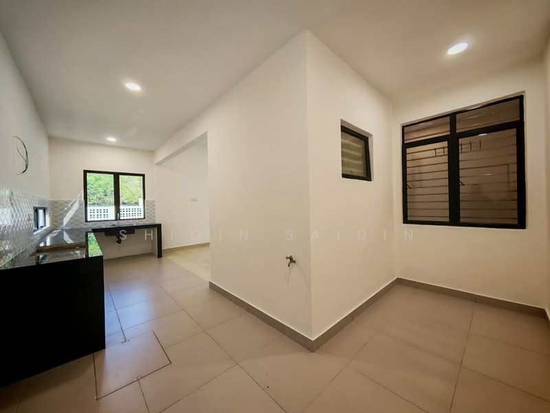 2-storey Terraced House for Sale in Rawang (Selangor) - Shiqin Saidin - Kitchen - PropertyGuru.com.my