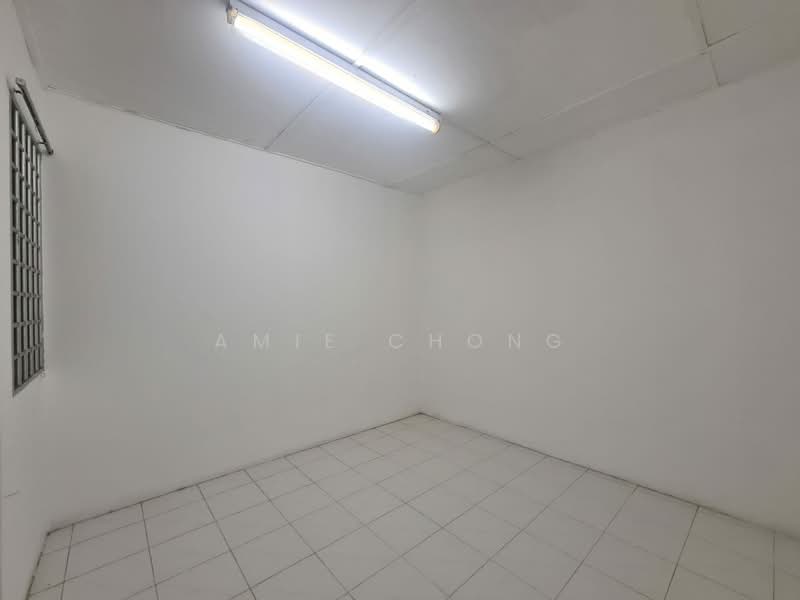 1.5-storey Terraced House for Sale in Taman Menglembu Impiana Adril (Menglembu) - Amie Chong - Interior - PropertyGuru.com.my