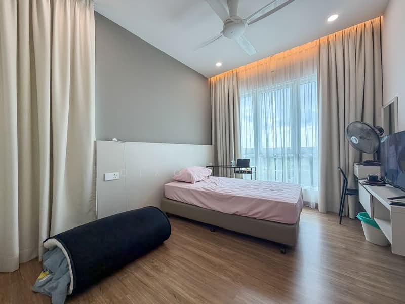 Service Residence for Sale at Plaza @ Kelana Jaya - Dixon Loh - Master Bedroom - PropertyGuru.com.my