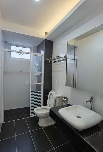 Condominium for Rent at The Clovers - Amy Toh - Master Bathroom - PropertyGuru.com.my
