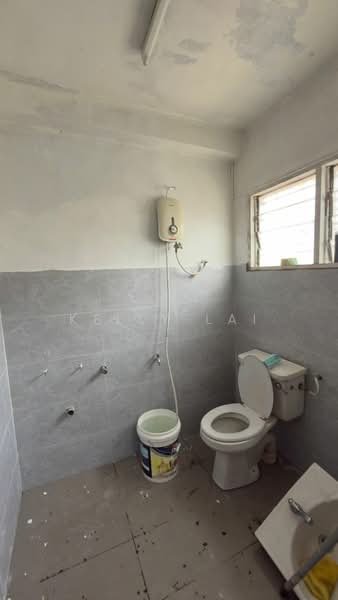 Kepong Baru untuk Untuk Dijual - RM 750,000, Mac 2026 - Bathroom - PropertyGuru.com.my