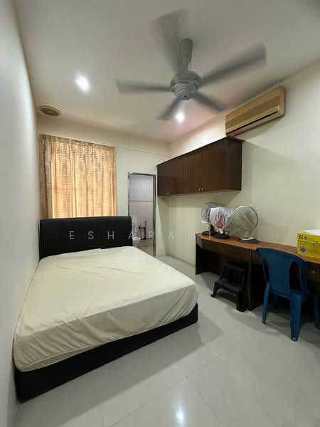 Terraced House for Sale in Bandar Mahkota Cheras (Cheras) - Esharani . - Bedroom - PropertyGuru.com.my