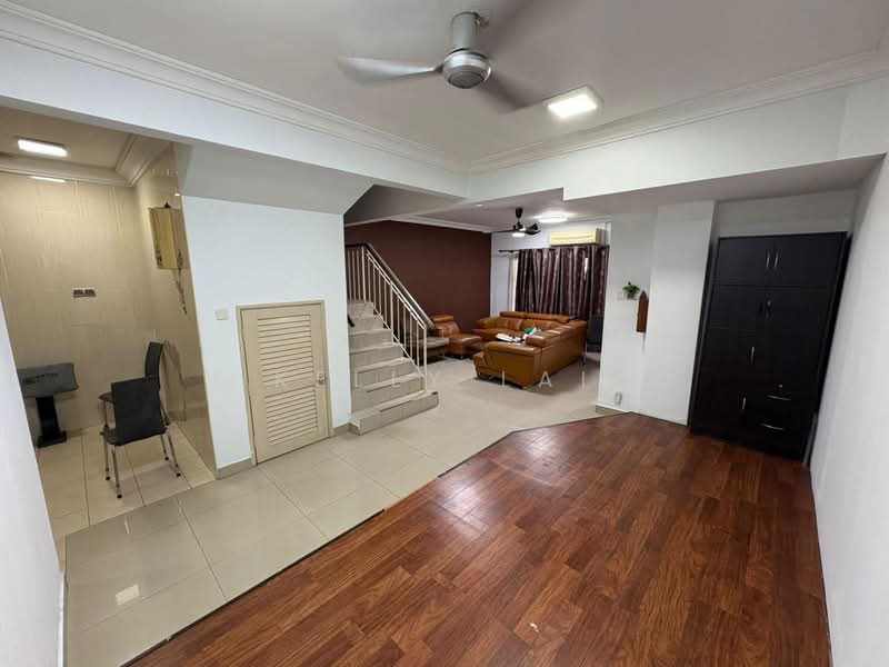 2.5-storey Terraced House for Sale in Laman Rimbunan (Kepong) - Kelly Lai - Living Room - PropertyGuru.com.my