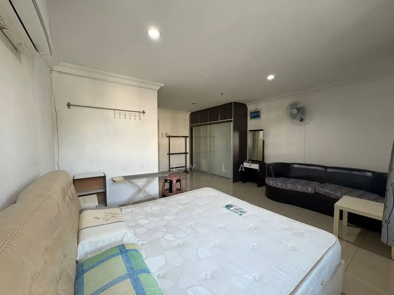 2.5-storey Terraced House for Sale in Laman Rimbunan (Kepong) - Kelly Lai - PropertyGuru.com.my