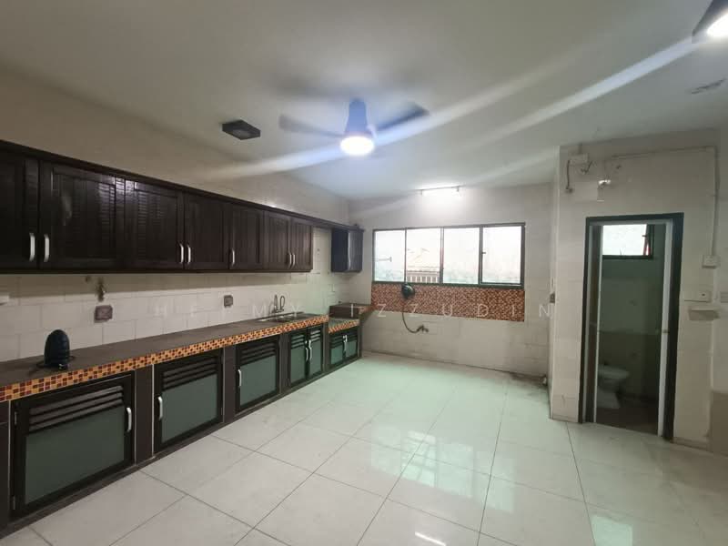Rumah Teres 2 Tingkat untuk Dijual di Shah Alam (Selangor) - HELMY IZZUDIN - Kitchen - PropertyGuru.com.my