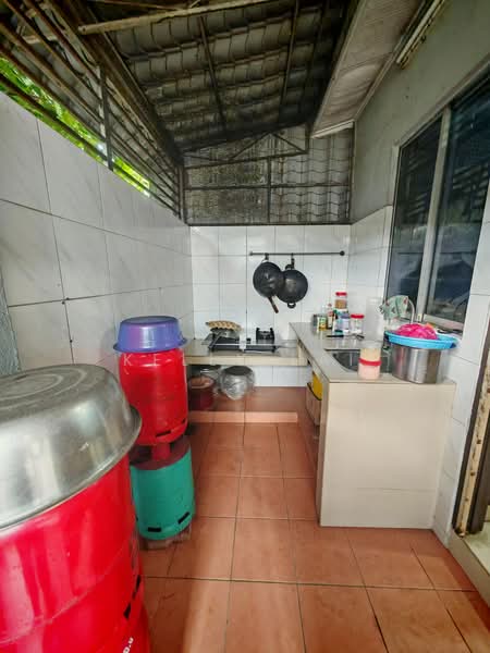 2-storey Terraced House for Sale in Taman Bukit Maluri (Kepong) - Kelly Lai - Kitchen - PropertyGuru.com.my