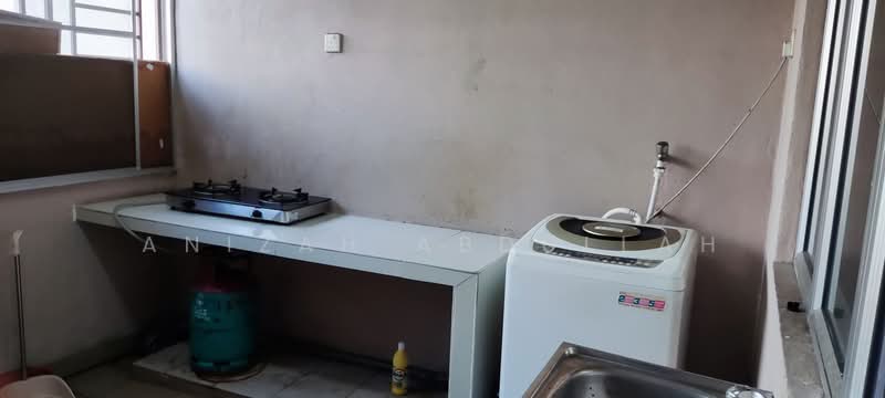 Kondominium untuk Dijual di Ampang Boulevard - Anizah Abdullah - Kitchen - PropertyGuru.com.my