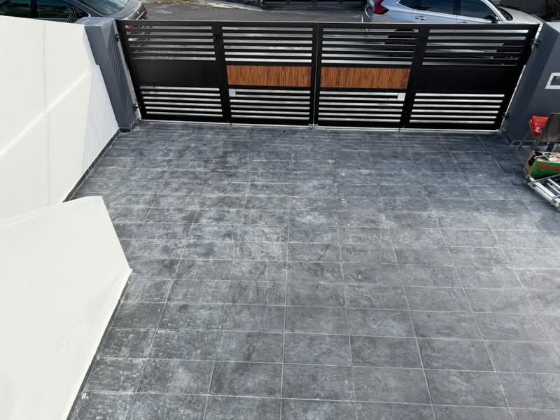 Semi-Detached House for Sale in Taman Puteri Wangsa (Ulu Tiram) - Loh Lee Peng - PropertyGuru.com.my