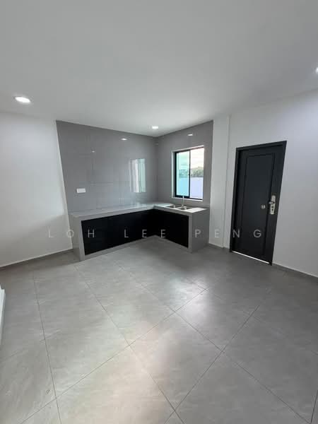 Semi-Detached House for Sale in Taman Puteri Wangsa (Ulu Tiram) - Loh Lee Peng - PropertyGuru.com.my