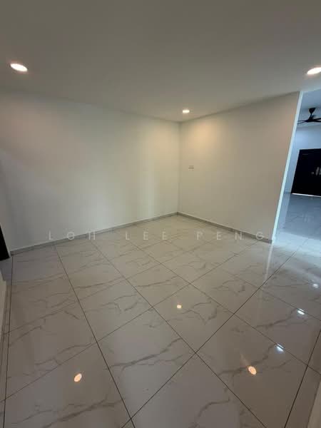 Semi-Detached House for Sale in Taman Puteri Wangsa (Ulu Tiram) - Loh Lee Peng - PropertyGuru.com.my
