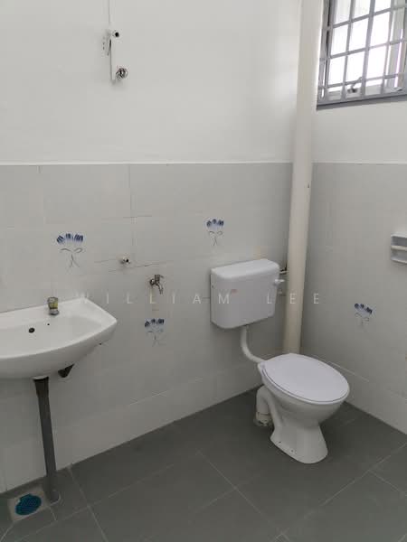 2-storey Terraced House for Rent in Taman Muhibbah (Kulai) - William Lee - Bathroom - PropertyGuru.com.my