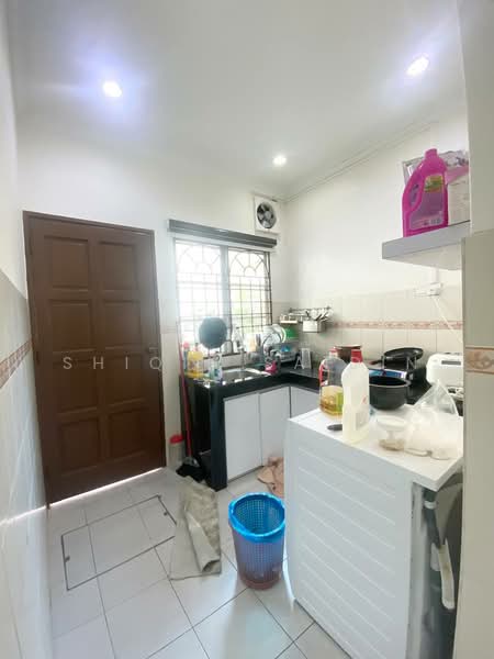 2-storey Terraced House for Sale in Seksyen 7 (Shah Alam) - Shiqin Saidin - Kitchen - PropertyGuru.com.my