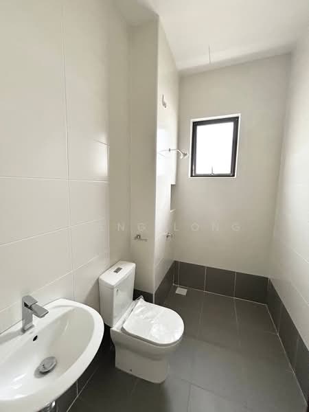 Cluster House for Sale in Eco Botanic (Iskandar Puteri (Nusajaya)) - Sheng Long - Bathroom - PropertyGuru.com.my