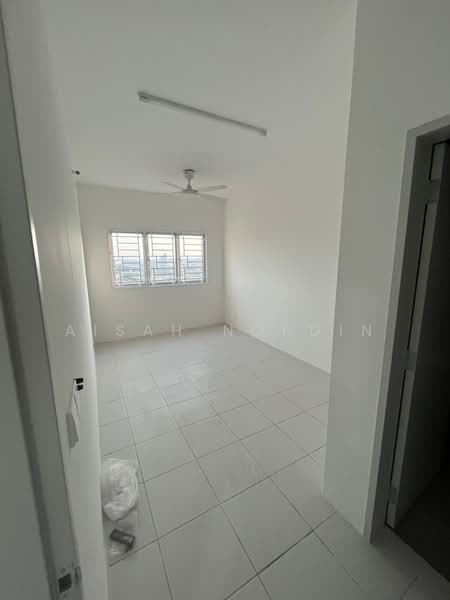 Condominium for Rent at Residensi Sateria - Aisah Nordin - Interior - PropertyGuru.com.my