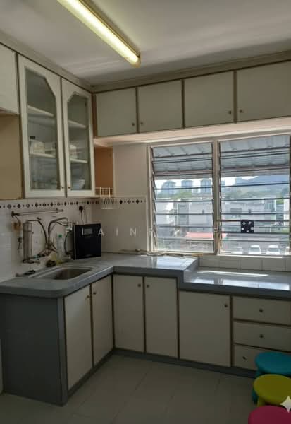 Flat for Sale at Taman Utama - Elaine Lee - Kitchen - PropertyGuru.com.my