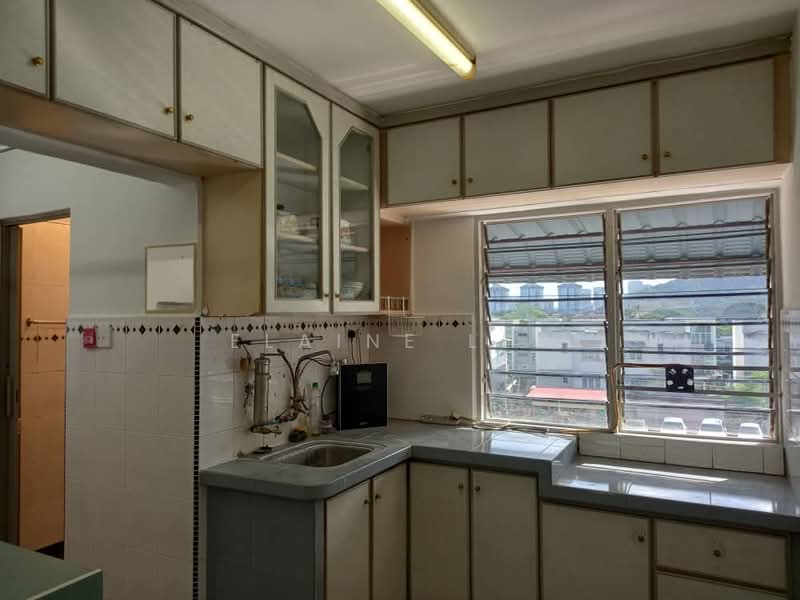 Flat for Sale at Taman Utama - Elaine Lee - Kitchen - PropertyGuru.com.my