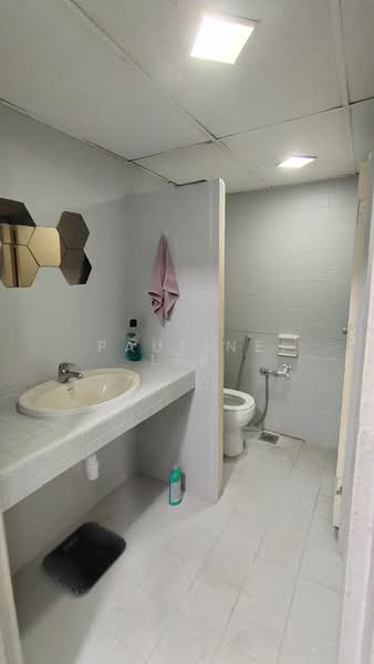 Shop / Office for Rent in Damansara Heights (Kuala Lumpur) - Pauline Lee - Bathroom - PropertyGuru.com.my