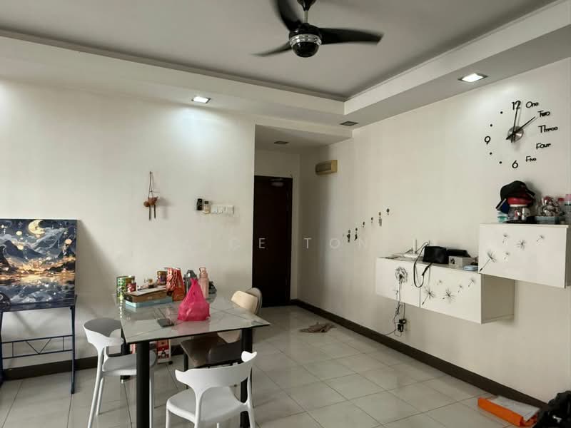 Diamond Residence untuk Untuk Dijual - RM 380,000, Feb 2026 - Living Room - PropertyGuru.com.my