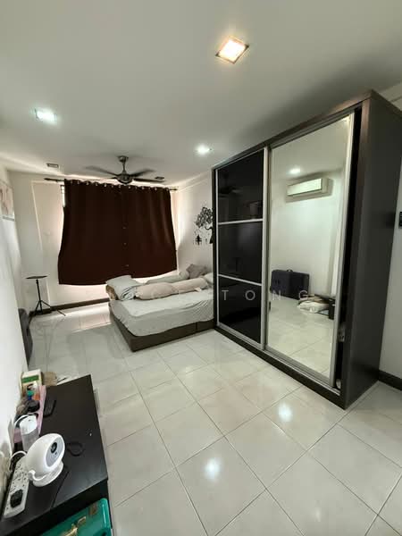 Diamond Residence untuk Untuk Dijual - RM 380,000, Feb 2026 - Bedroom - PropertyGuru.com.my