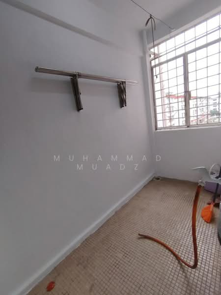Apartment for Rent at Subang Perdana Goodyear Court 8 - Muhammad Muadz - Balcony - PropertyGuru.com.my