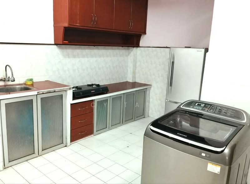 Townhouse for Rent in Sungai Ara (Penang) - CY Tan - Kitchen - PropertyGuru.com.my