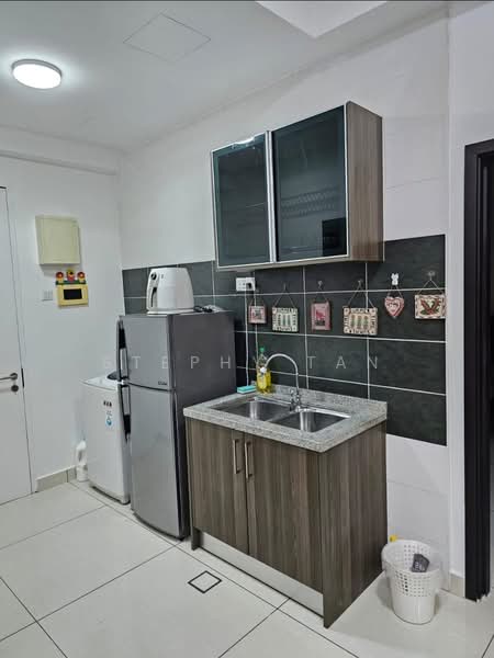 Service Residence for Rent at D'Inspire Residence (Inspira Bestari) - Stephy Tan - Kitchen - PropertyGuru.com.my