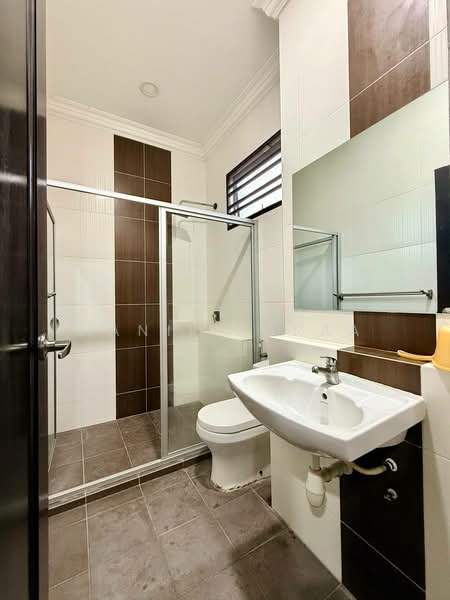 Bungalow for Sale in Kajang (Selangor) - Hanif Asraa - Bathroom - PropertyGuru.com.my