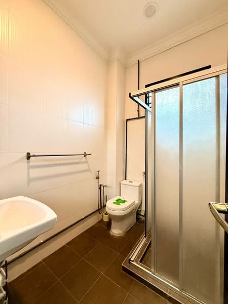 Bungalow for Sale in Kajang (Selangor) - Hanif Asraa - Bathroom - PropertyGuru.com.my