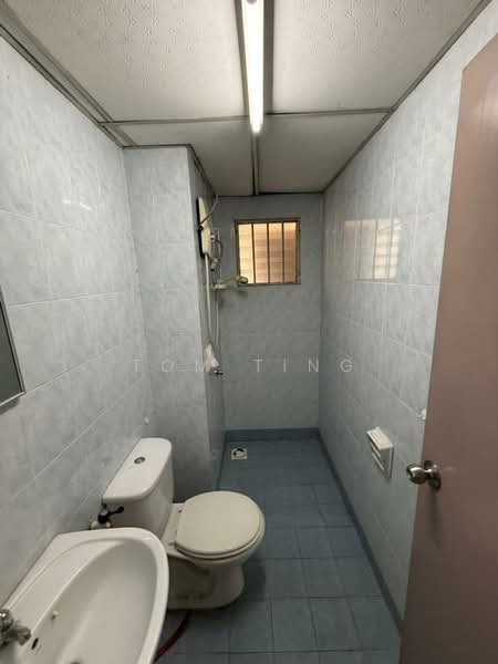 Condominium for Rent at D'Aman Ria Condominium - Tom Ting - Bathroom - PropertyGuru.com.my