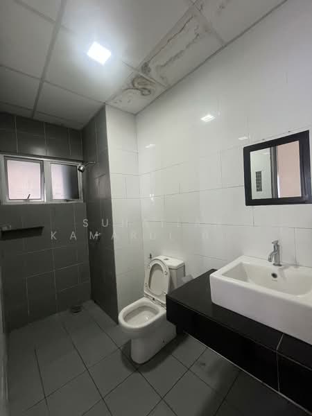 Condominium for Rent at The Wharf Residence - Suhailah Kamarul Bahrin - Bathroom - PropertyGuru.com.my