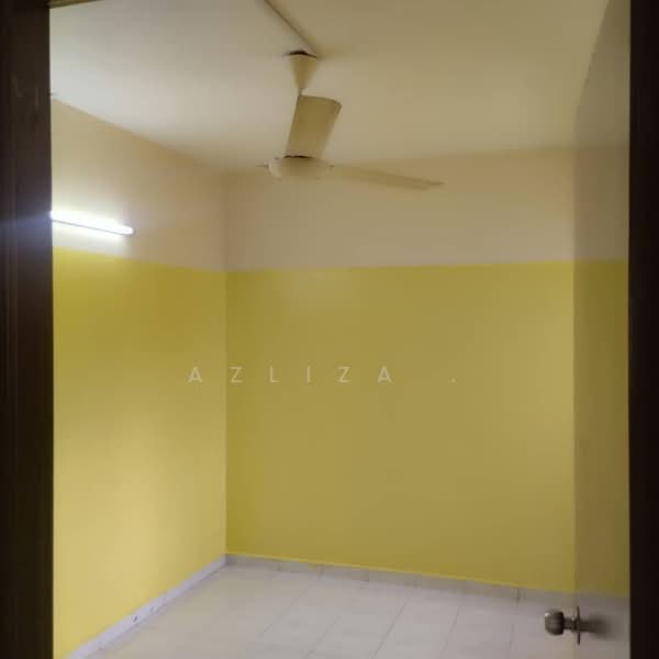 Apartment for Sale at Pangsapuri Suria Subang - AZLIZA . - Interior - PropertyGuru.com.my