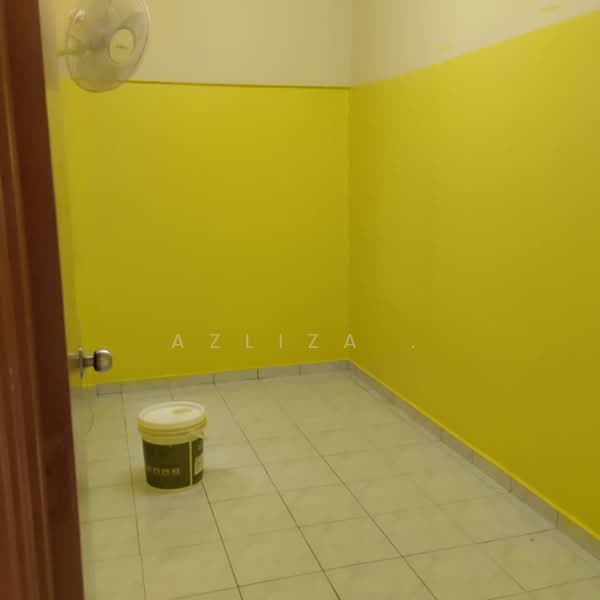 Apartment for Sale at Pangsapuri Suria Subang - AZLIZA . - Interior - PropertyGuru.com.my