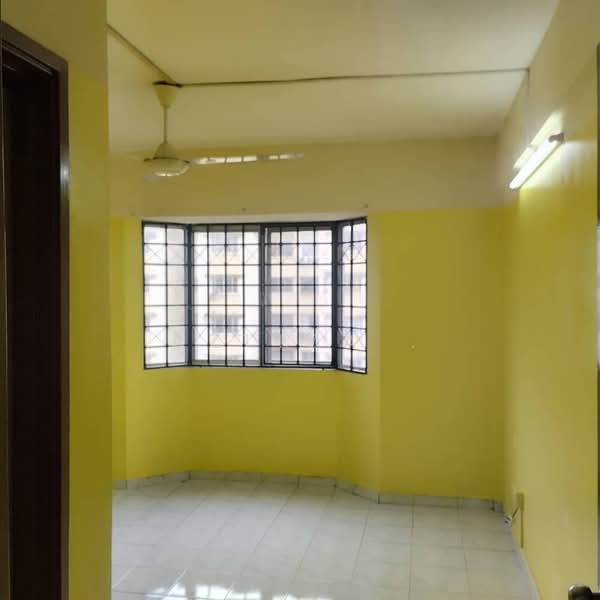 Apartment for Sale at Pangsapuri Suria Subang - AZLIZA . - Interior - PropertyGuru.com.my
