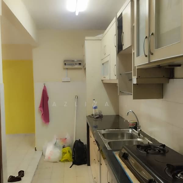 Apartment for Sale at Pangsapuri Suria Subang - AZLIZA . - Kitchen - PropertyGuru.com.my