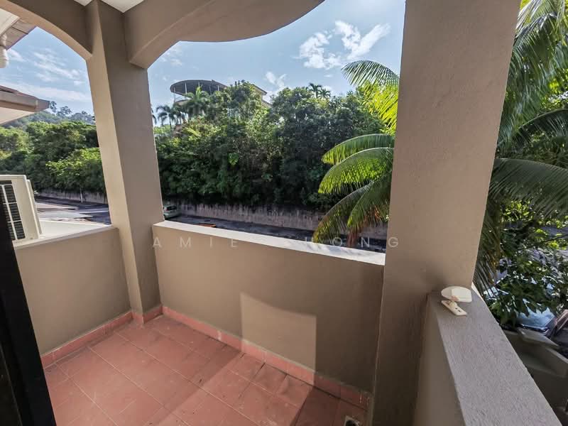 2.5-storey Terraced House for Sale in Meru Valley (Ipoh) - Amie Chong - Balcony - PropertyGuru.com.my