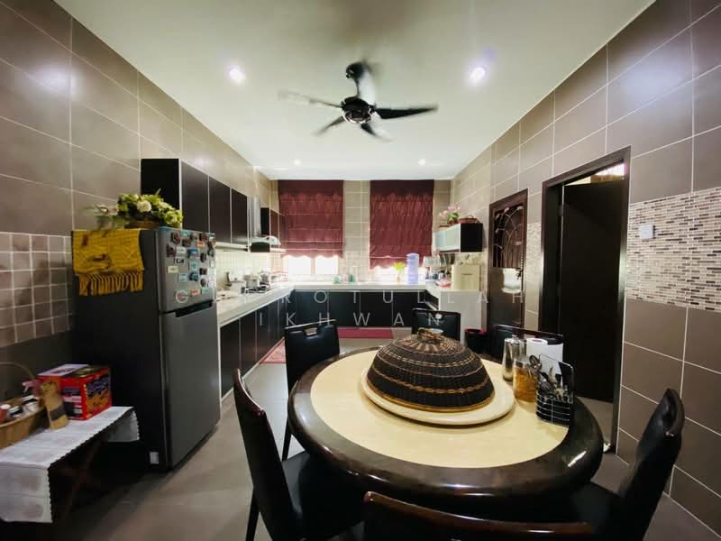 Bungalow for Sale in Country Heights (Kajang) - Gudrotullah Ikhwan - Kitchen - PropertyGuru.com.my