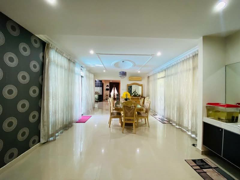 Bungalow for Sale in Country Heights (Kajang) - Gudrotullah Ikhwan - Dining Room - PropertyGuru.com.my