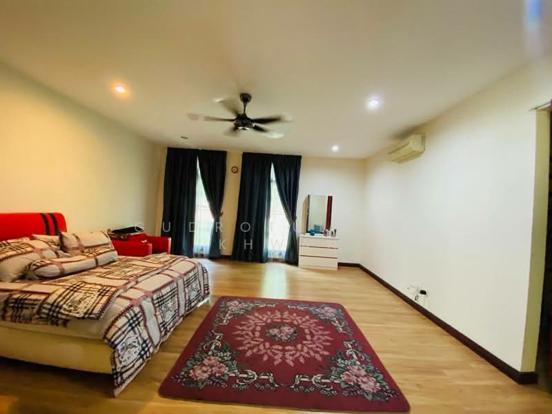 Bungalow for Sale in Country Heights (Kajang) - Gudrotullah Ikhwan - Bedroom - PropertyGuru.com.my