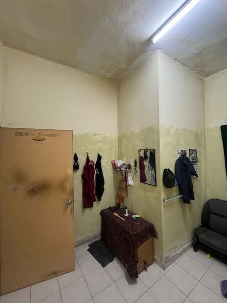 Seksyen 23 untuk Untuk Dijual - RM 530,000, Mac 2026 - Interior - PropertyGuru.com.my