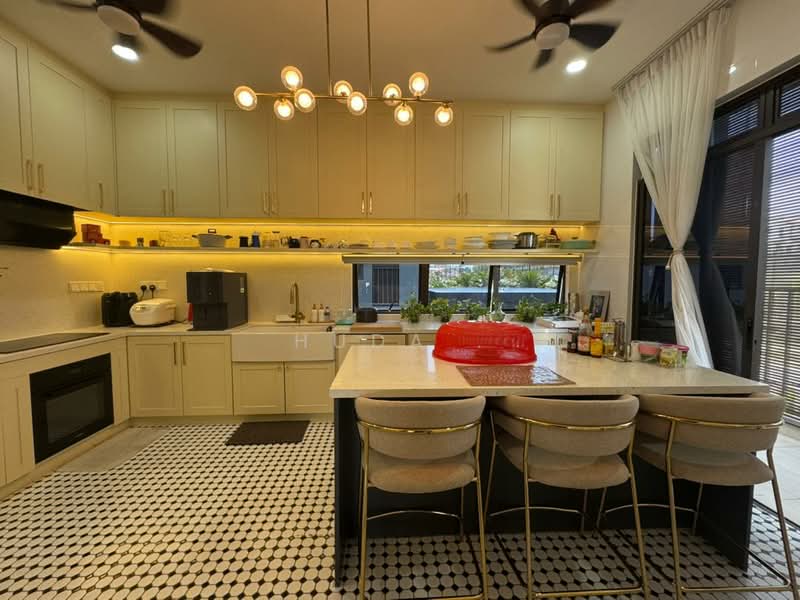 The Mulia Residences untuk Untuk Dijual - RM 2,300,000, Mac 2026 - Kitchen - PropertyGuru.com.my