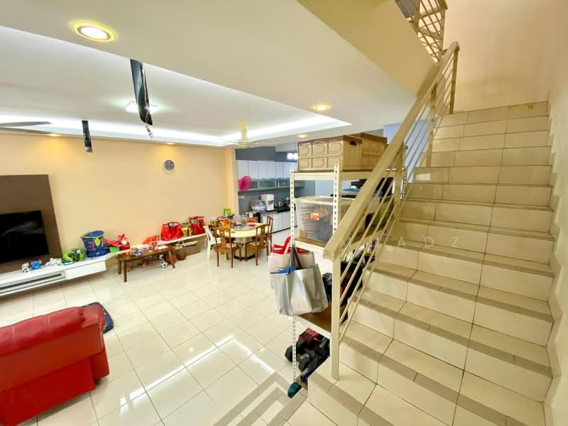 Mutiara Puchong untuk Untuk Dijual - RM 675,000, Feb 2026 - Living Room - PropertyGuru.com.my