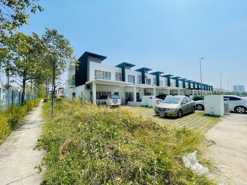 2-storey Terraced House for Sale in Cybersouth (Dengkil) - Rafedah Binti Abdul Aziz - Exterior - PropertyGuru.com.my