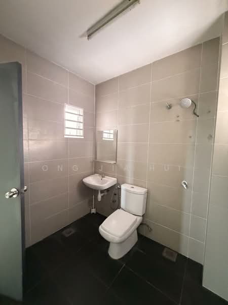 Seremban 2 untuk Untuk Dijual - RM 620,000, Mac 2026 - Bathroom - PropertyGuru.com.my
