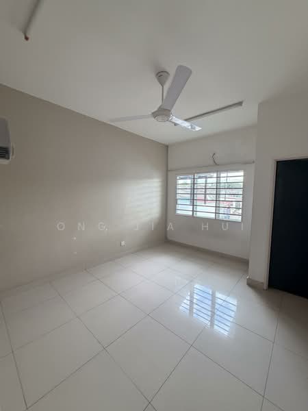 Seremban 2 untuk Untuk Dijual - RM 620,000, Mac 2026 - Interior - PropertyGuru.com.my