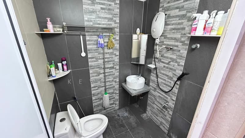 1-storey Terraced House for Sale in Puchong (Selangor) - Kevin Chen - Bathroom - PropertyGuru.com.my