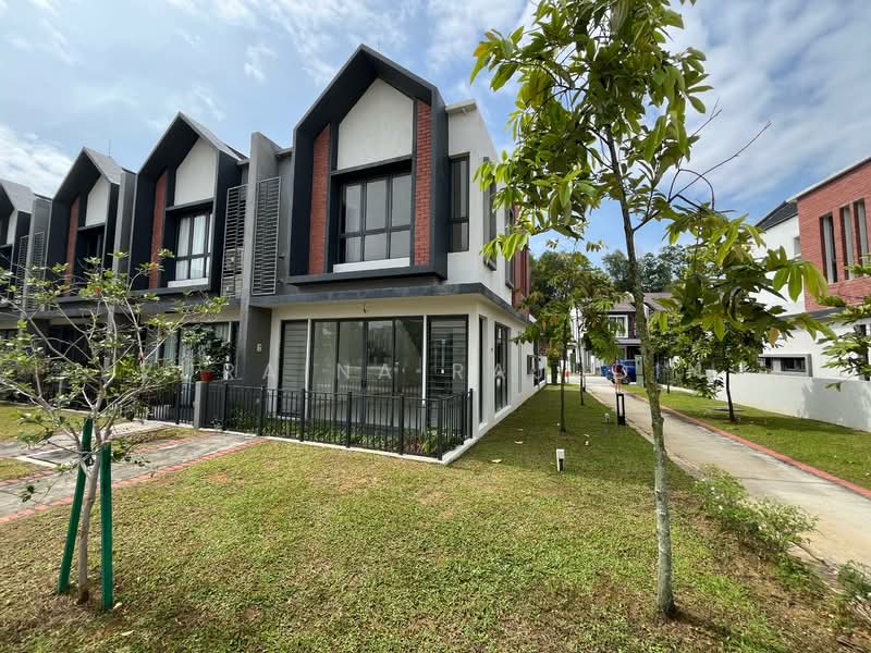 Terraced House for Sale in Shah Alam (Selangor) - Zuraina Rajudin - Exterior - PropertyGuru.com.my