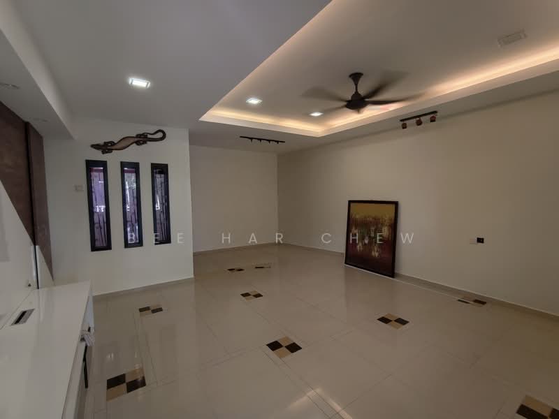 2-storey Terraced House for Sale in Setia Impian (Setia Alam) - Bee Har Chew - Living Room - PropertyGuru.com.my