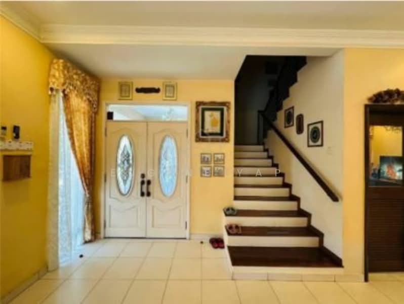 Rumah Berkembar untuk Dijual di Glenmarie Cove (Klang) - Eugene Yap - Entrance - PropertyGuru.com.my