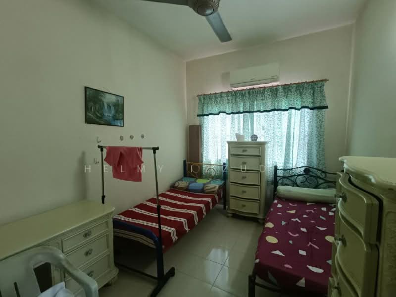 Taman Mutiara Subang untuk Untuk Dijual - RM 830,000, Mac 2026 - Bedroom - PropertyGuru.com.my